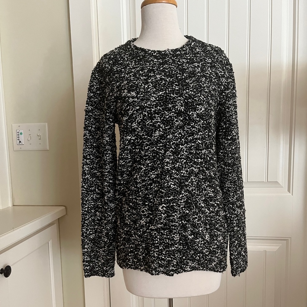 NOHOW BLACK WHITE SWEATER